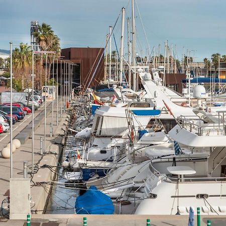 Boat Hotel Barcelona Sant Adria de Besos Exterior foto